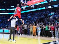 IM电竞注册-球星表现抢眼，篮球赛事备受球迷追捧