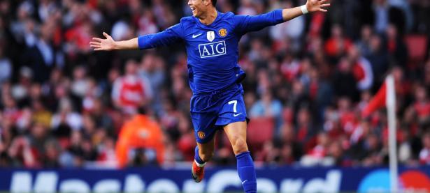 IM电竞官网-绝杀与火热，当绿茵场传奇遇见乒乓风暴