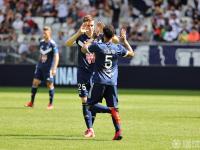 IM电竞下载-波尔多主场击败十人尼姆，全取三分