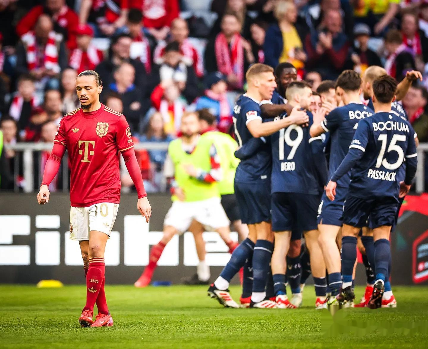 拜仁慕尼黑客场作战，艰难逼平对手的简单介绍