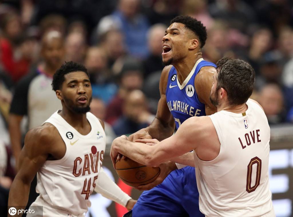 洛城代表微笑面对，三连胜擒雄鹿力压内部对手的简单介绍