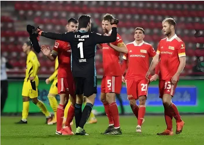 柏林联合客场大胜，取得三分轻松胜出的简单介绍