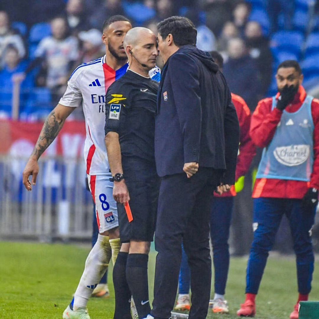 里昂主场力克卡昂，取得法甲联赛胜利