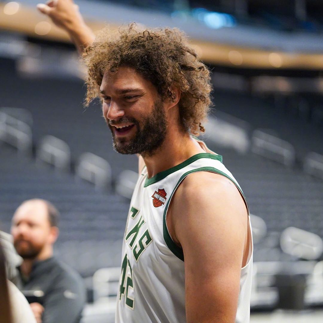 关于雄鹿全队状态回升，冲击总冠军路上不可忽视的信息