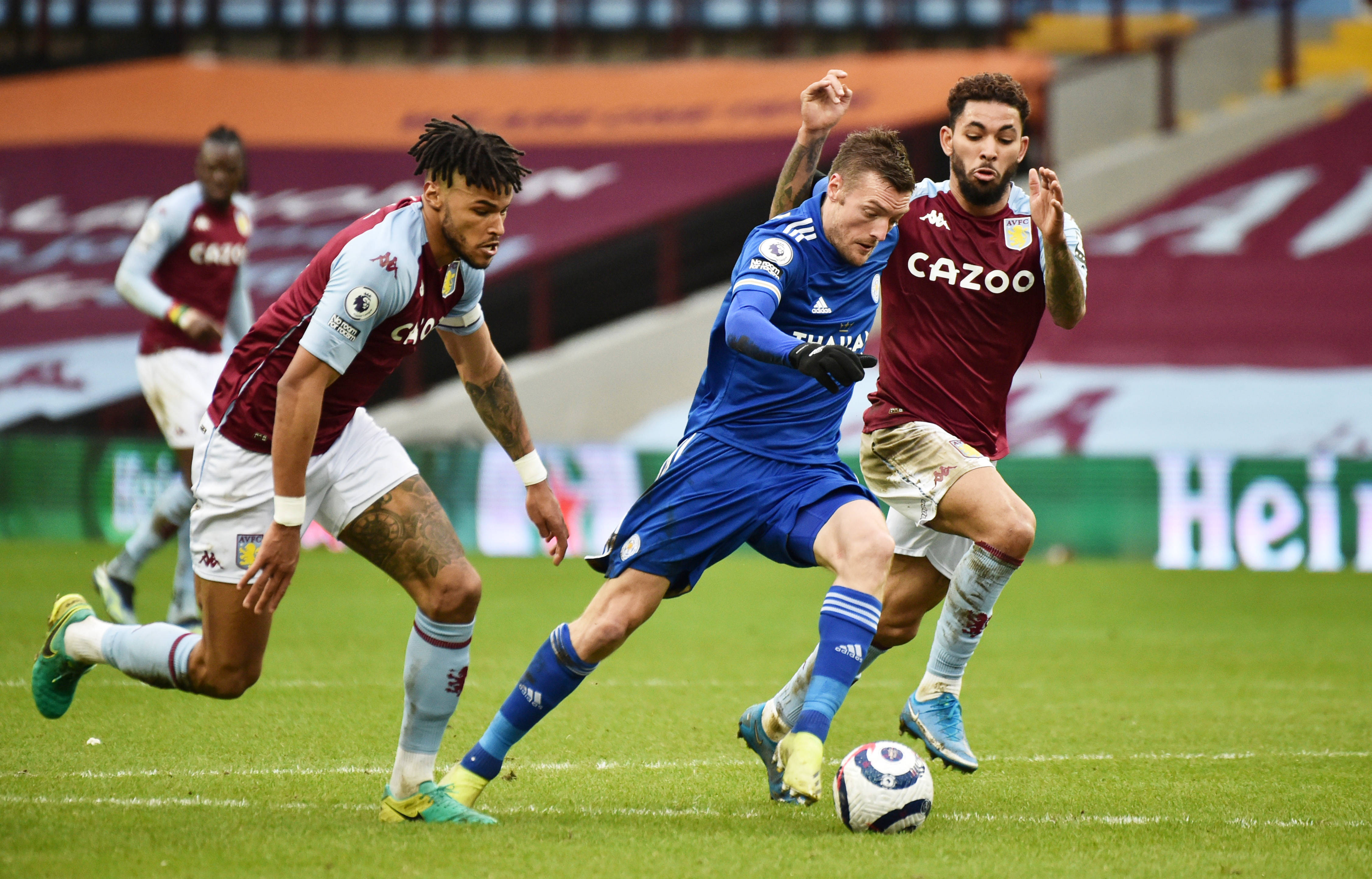 里尔主场失利，球队排名开始下滑的简单介绍