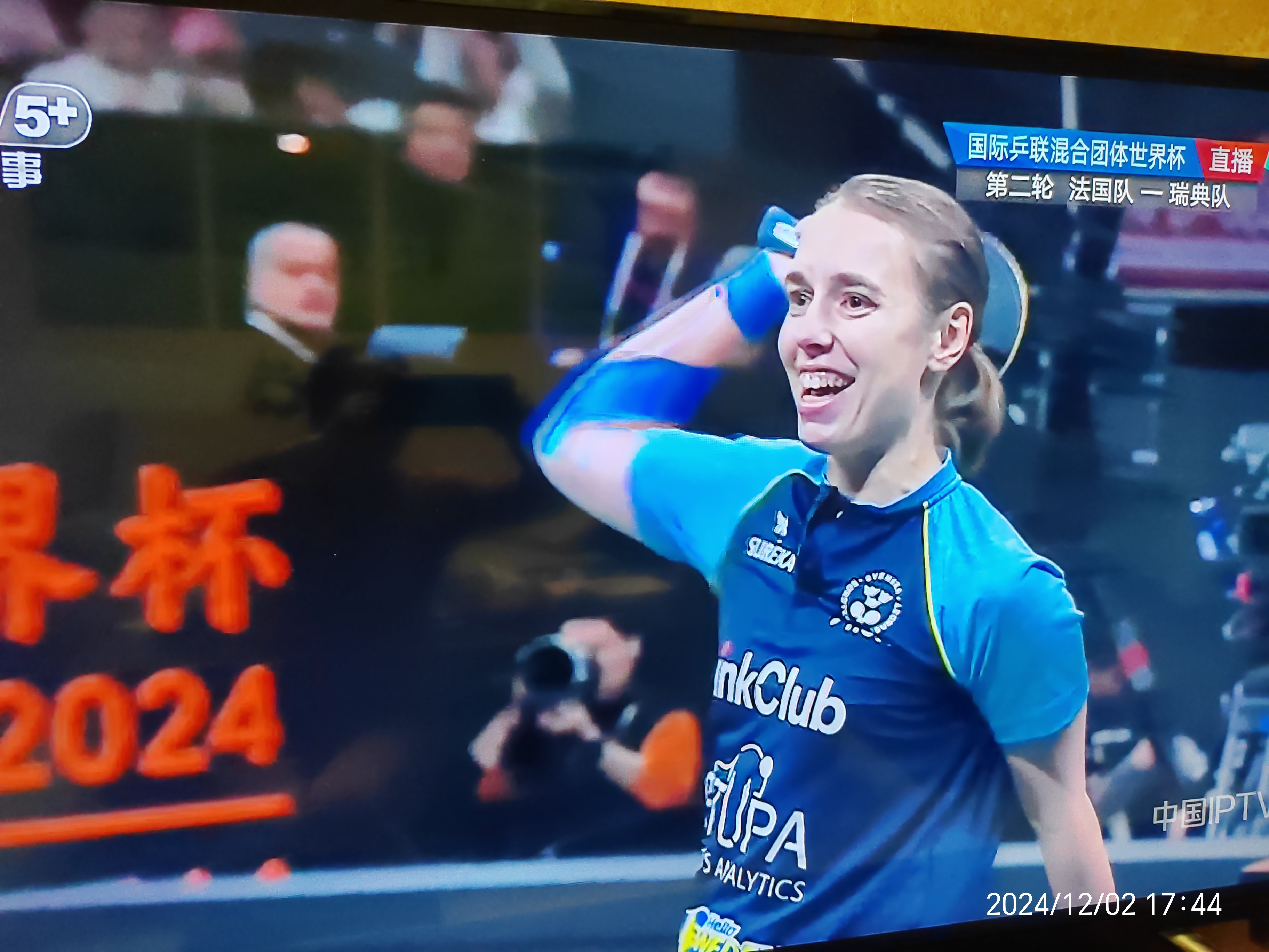 瑞典女足球员接受采访，分享训练秘籍