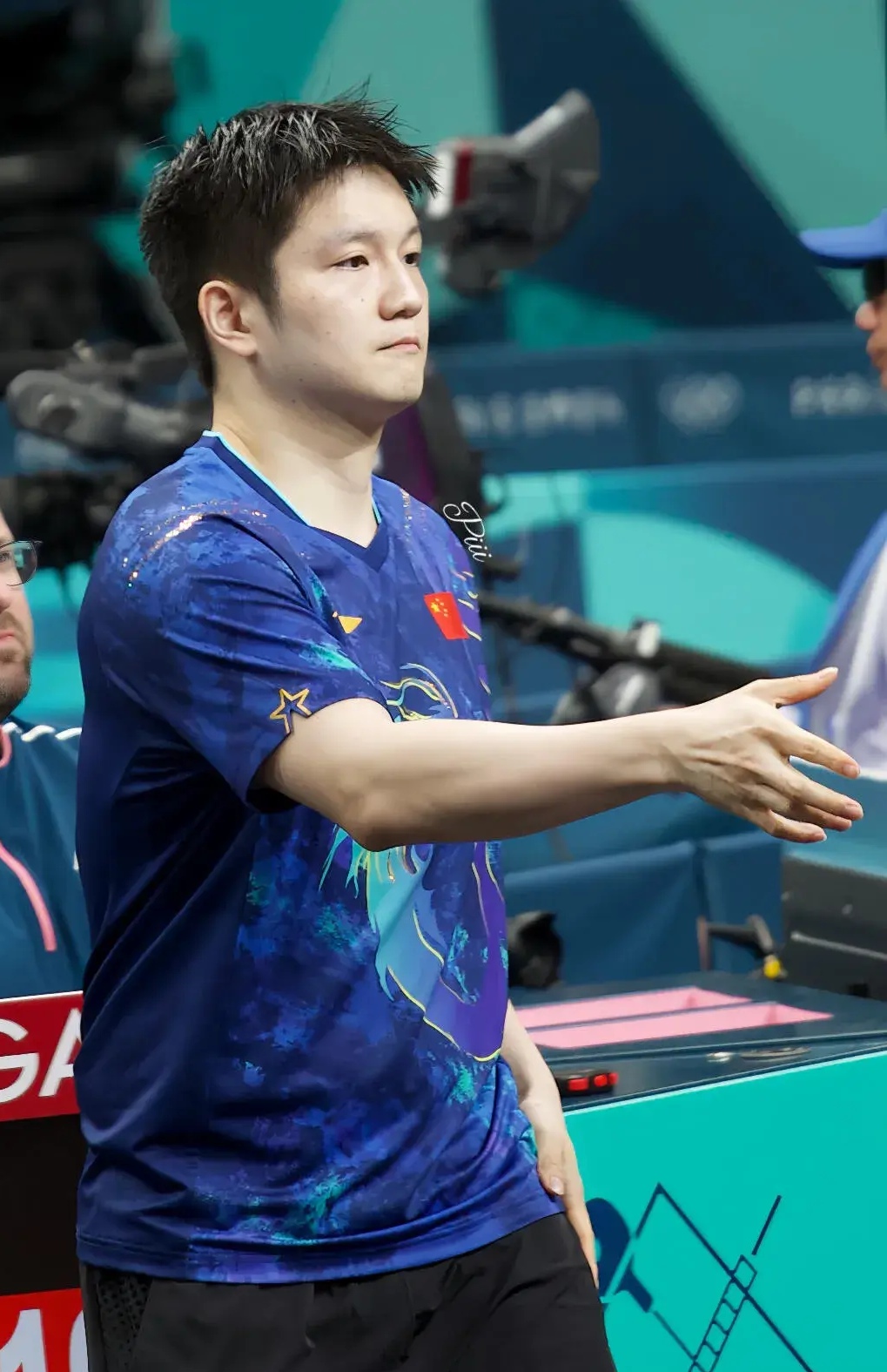 包含波兰乒乓球队轻取比利时乒乓球队，樊振东爆发神勇的词条