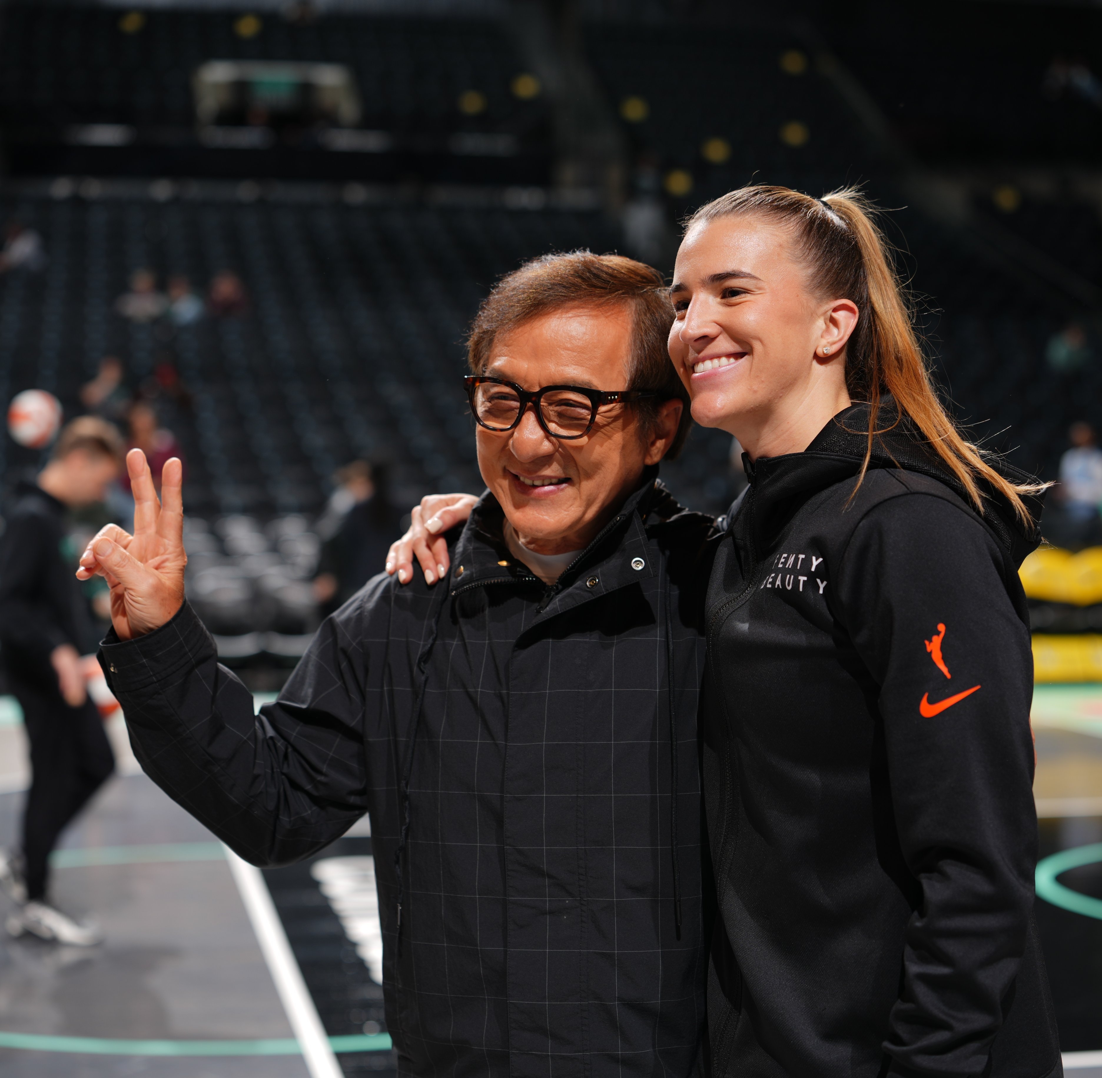 中国篮球明星在外国赛事中彰显实力