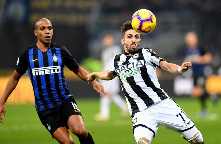 关于卡利亚里主场战平乌迪内斯，防守如雷厉风行主场不败的信息