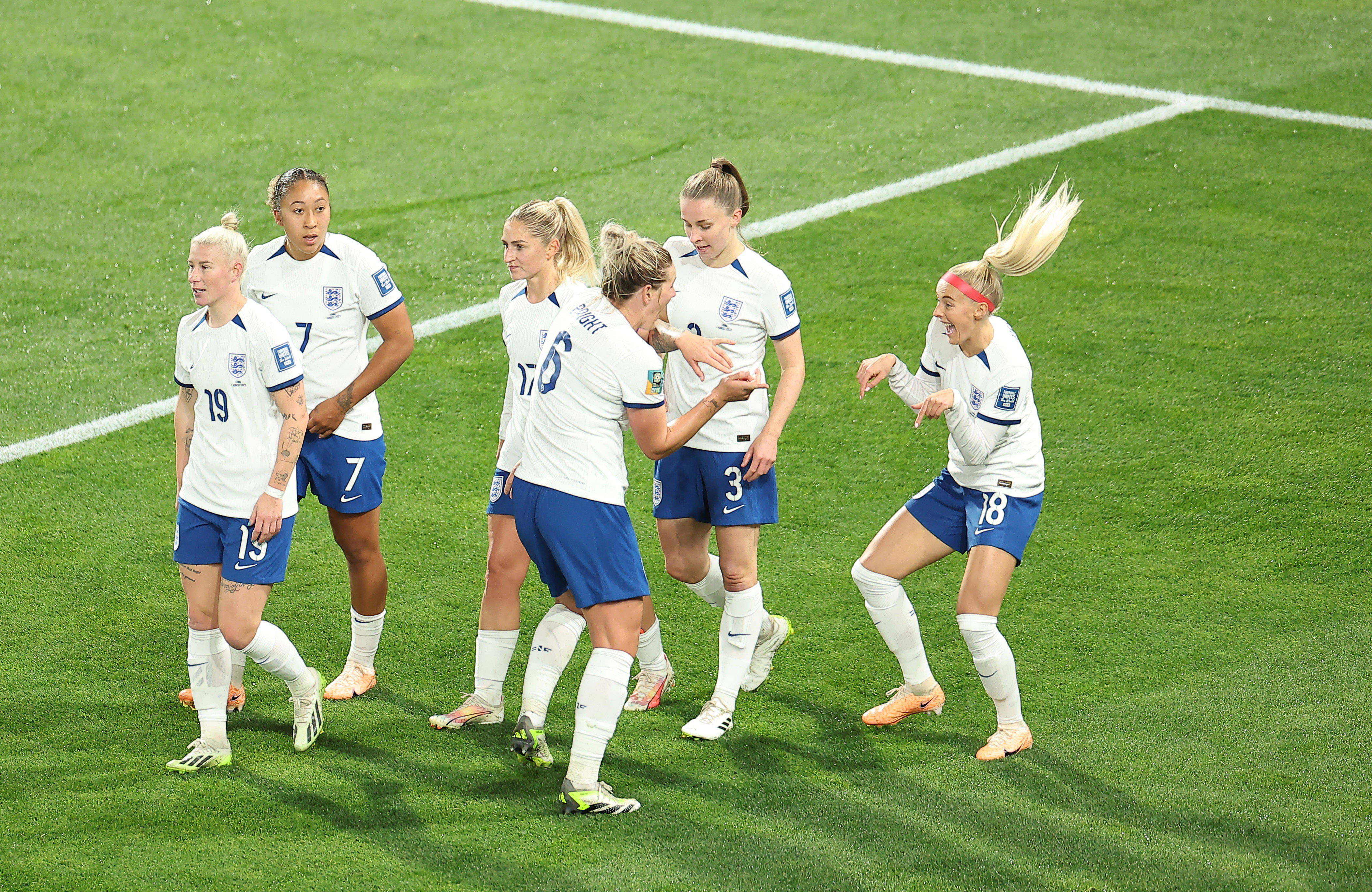 马来西亚队轻取法国队，黄鸭组合状态火热的简单介绍