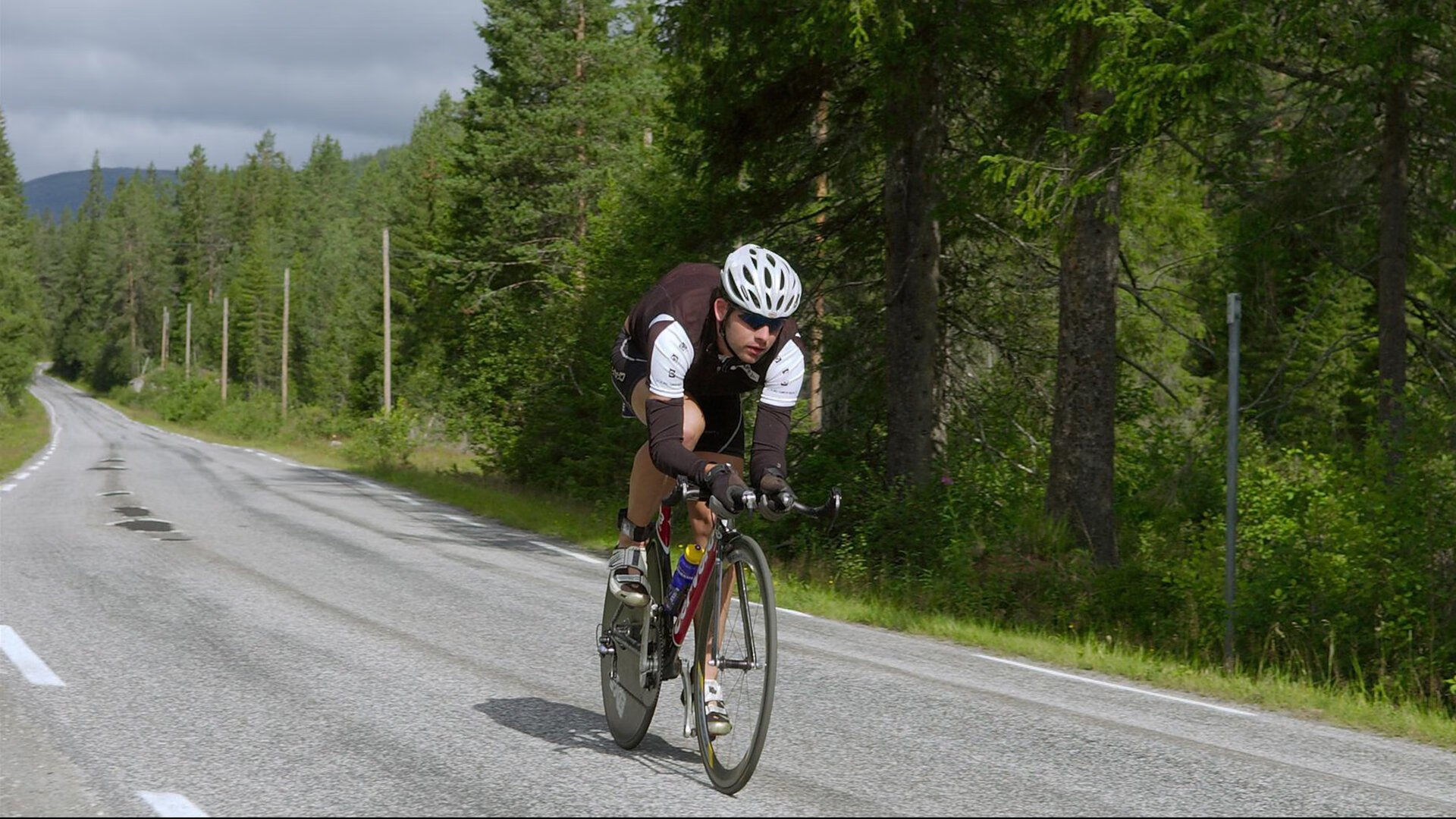 范弗利特惊艳四座，湖人狂胜太阳背后的战术革命与个人英雄主义
