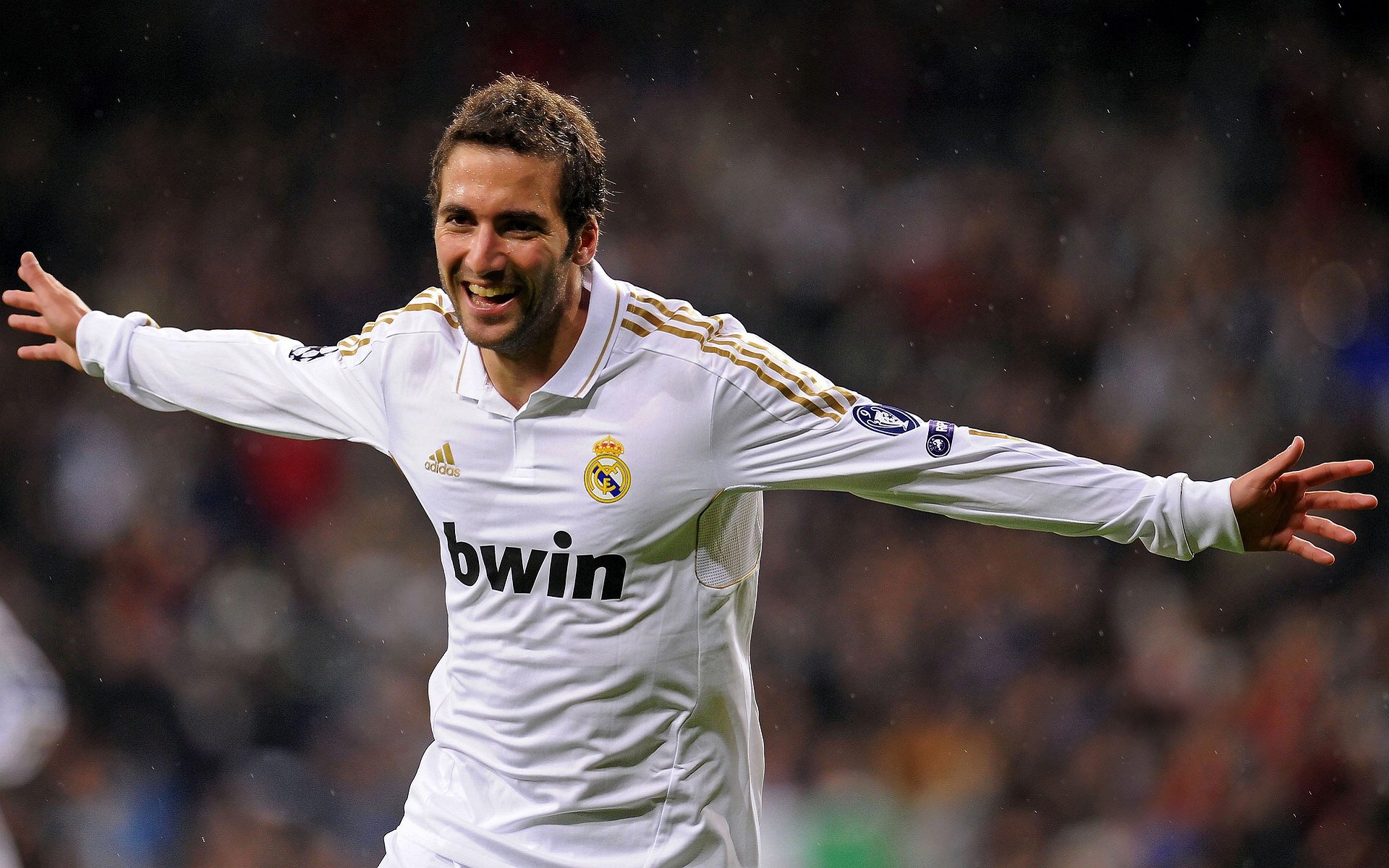 凯尔特人踏平爵士，F1年度争冠焦点战，速度与荣耀的双重奏