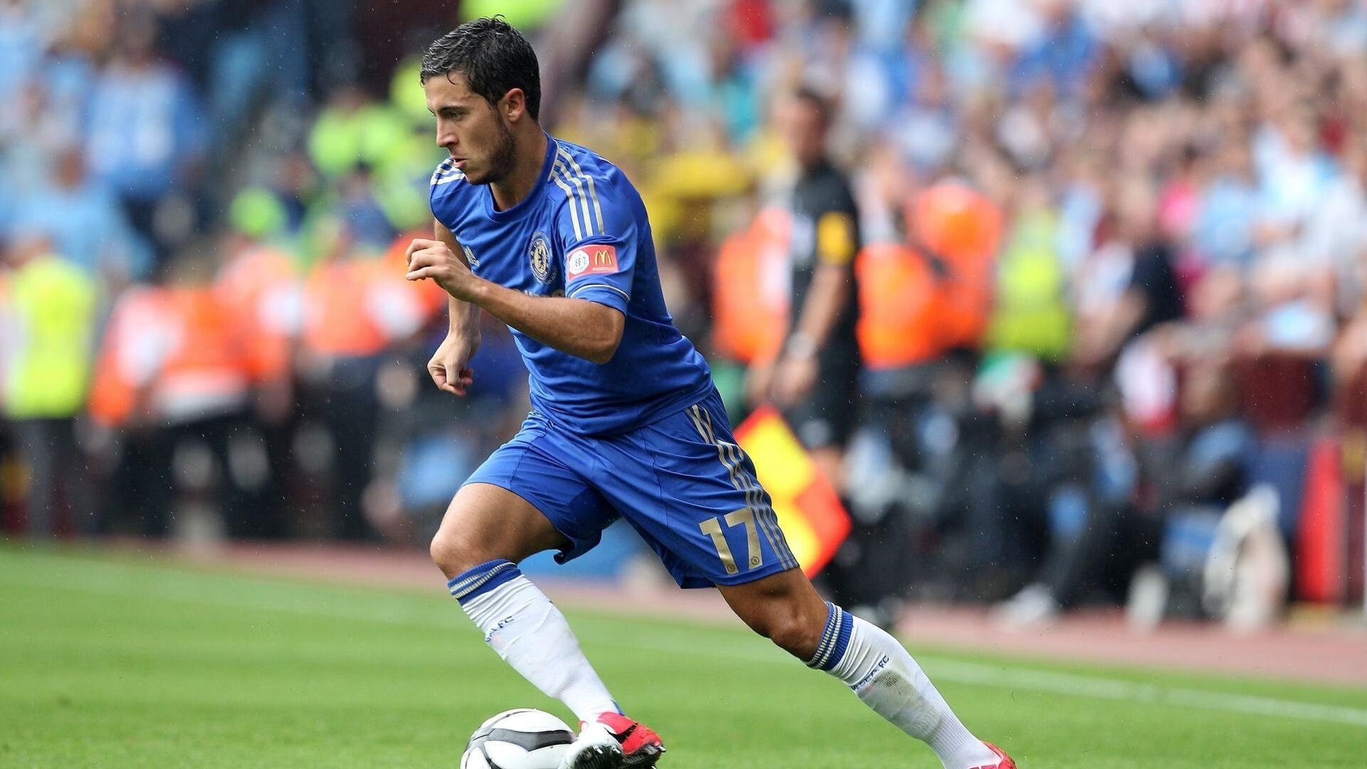 当莱万稳定如恒星划过夜空，墨西哥的暖风已悄然带走尼斯的海浪